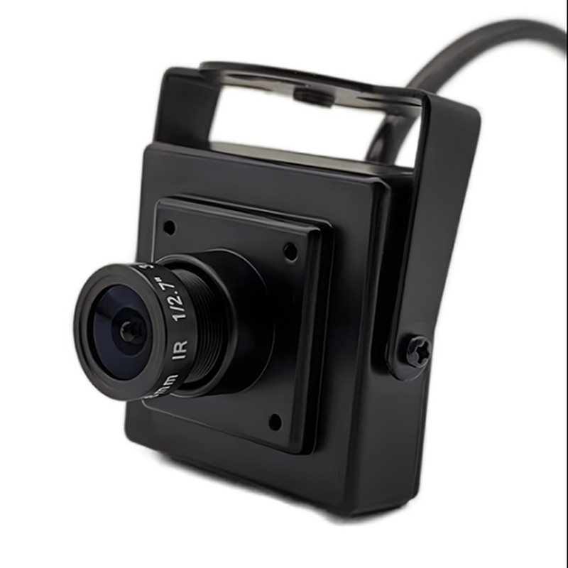 Telecamera frontale Starlight con visione notturna a colori e IP69K per veicoli commerciali